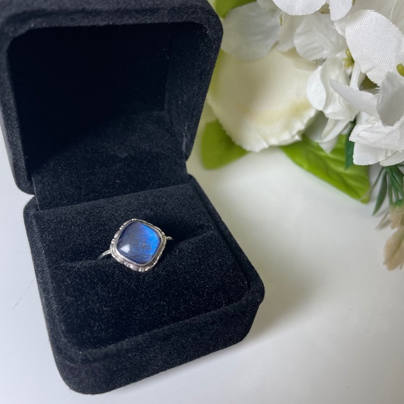 Sterling Silver blue glass ring | Size: 4.7 - Picture 4 of 11